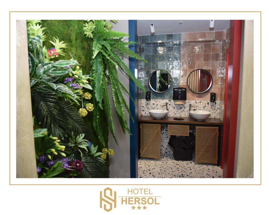 Hotel Hersol Драч Екстериор снимка