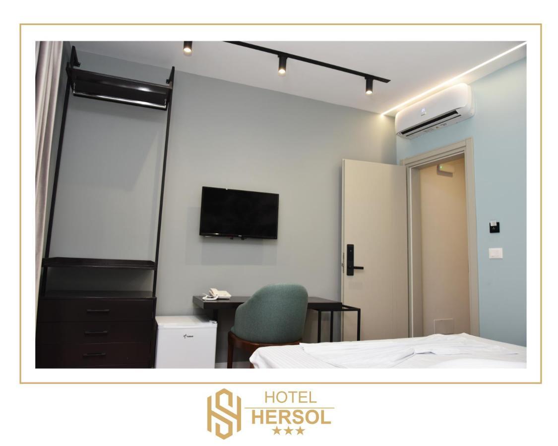 Hotel Hersol Драч Екстериор снимка