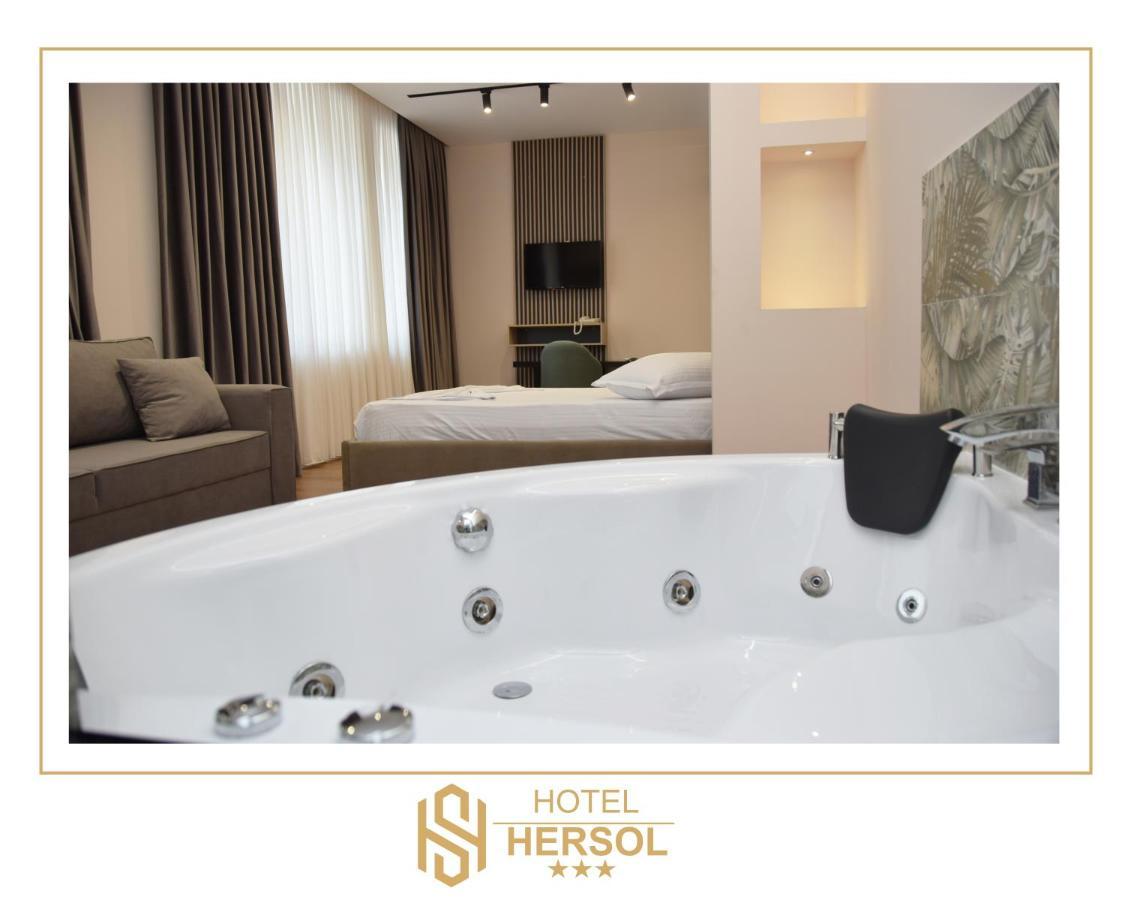 Hotel Hersol Драч Екстериор снимка
